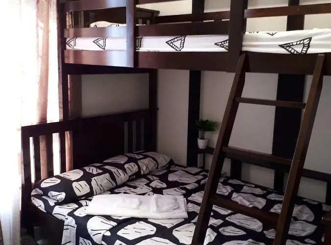 Treetop Villas Hotel Manila